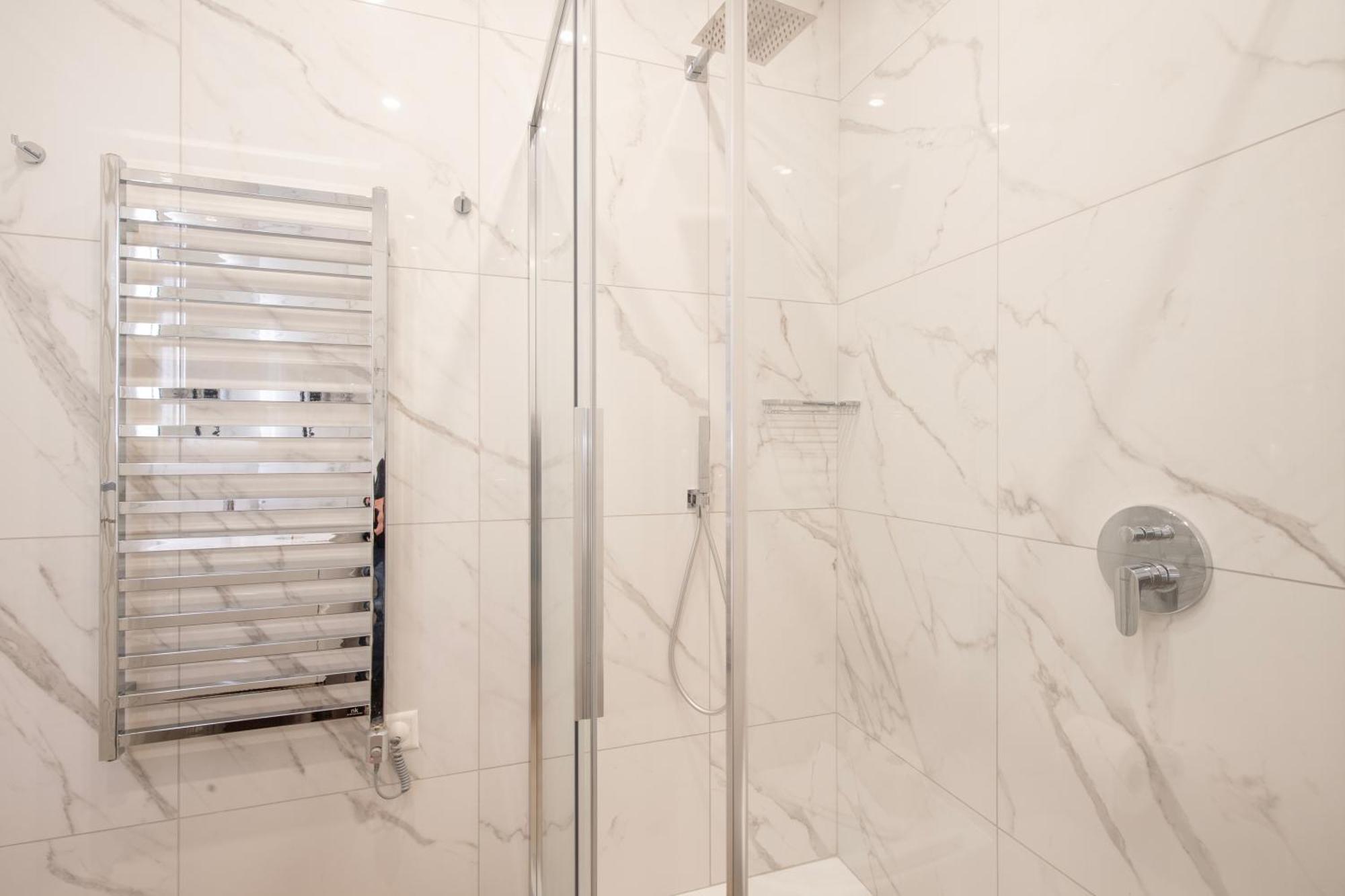 Novos Central Apartments Lugano Luaran gambar